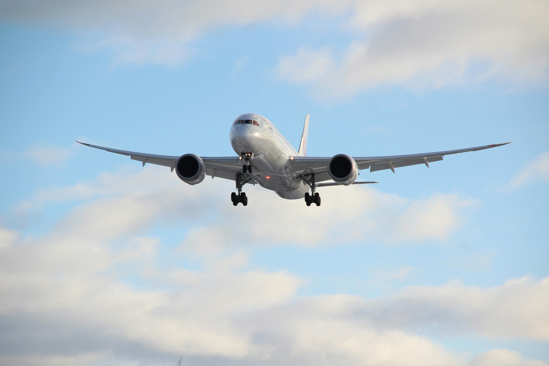 Cinematic Short-Video Websites for Airlines That Drive Real Bookings