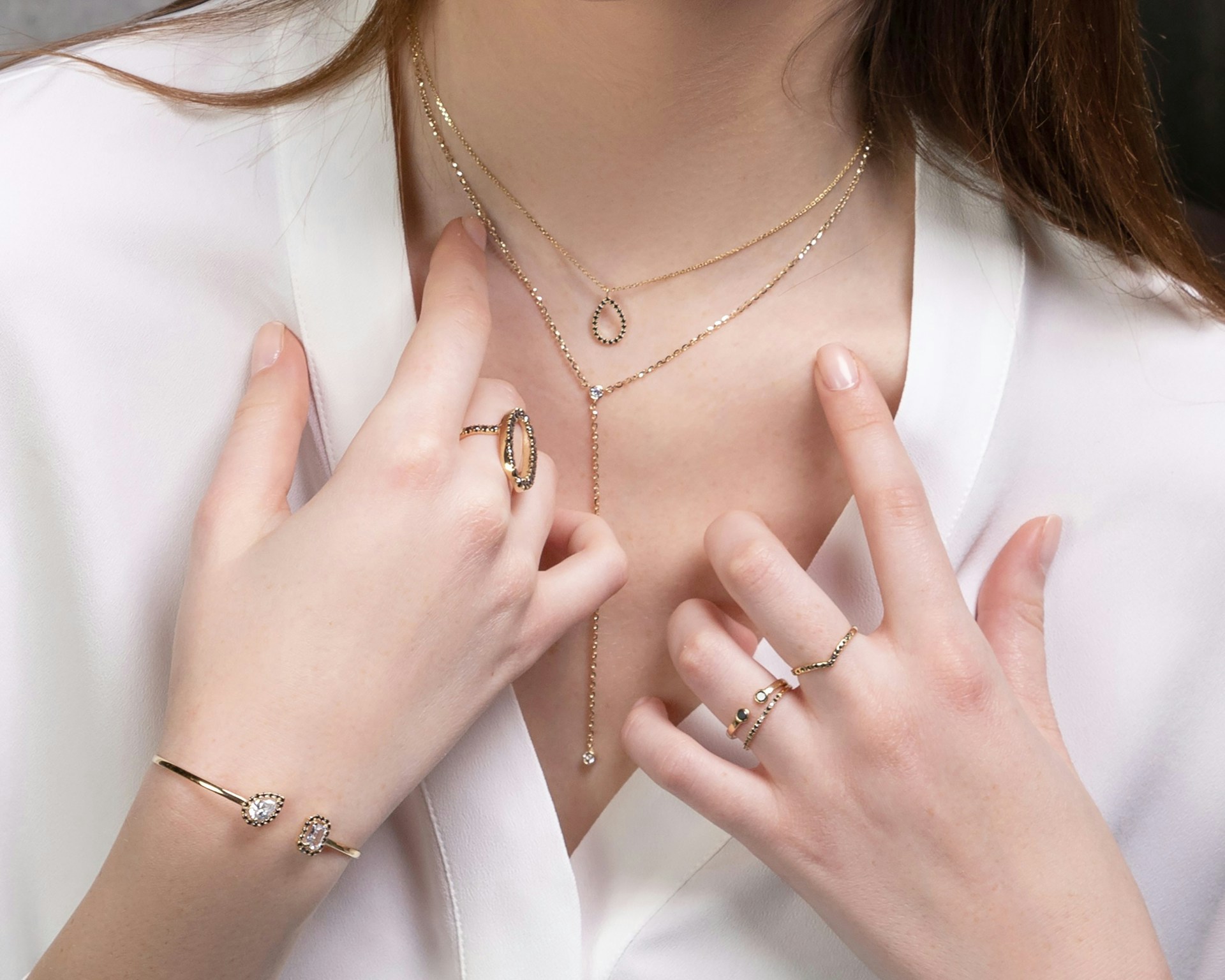 How Jewelry Brands Win Clients With Cinematic Short-Videos Online